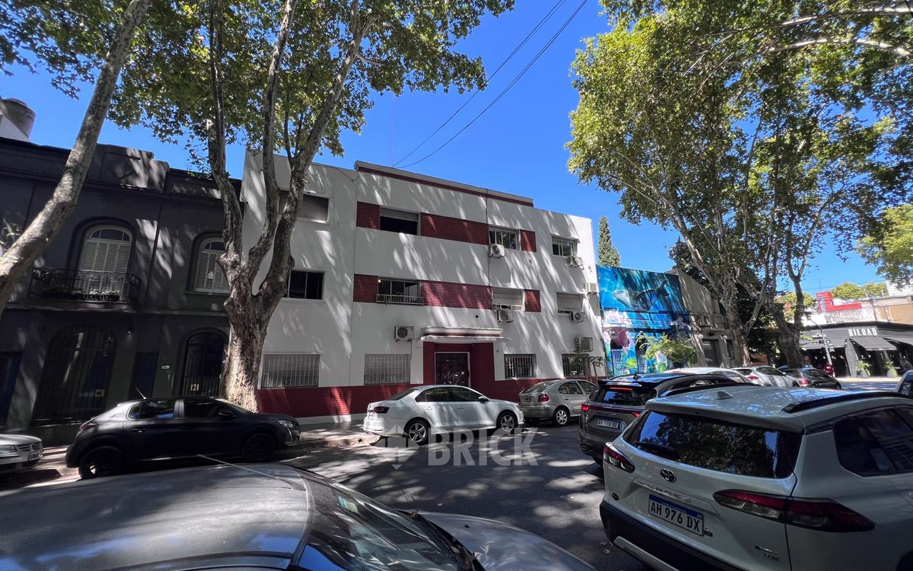 THAMES al 1800 Piso 3 16