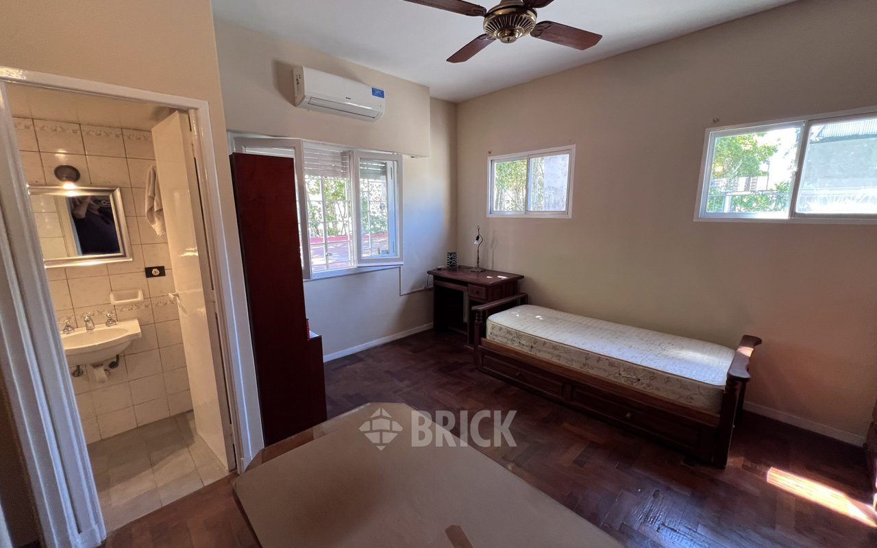 THAMES al 1800 Piso 3 4