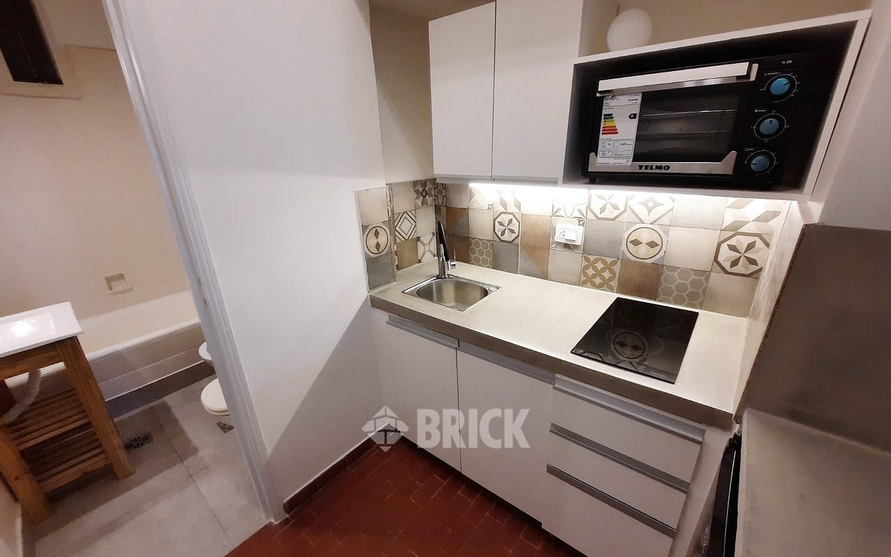 AZCUENAGA al 900 Piso 3 14