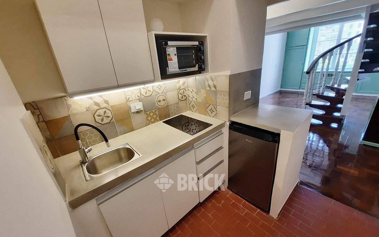 AZCUENAGA al 900 Piso 3 15