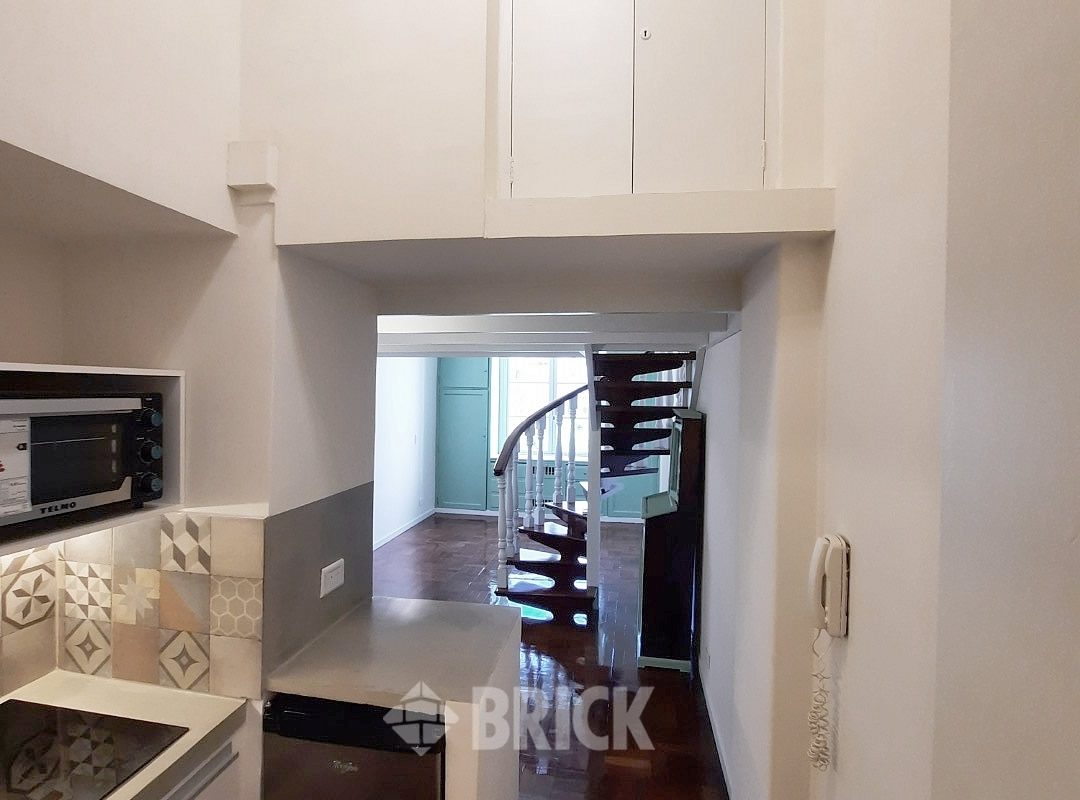 AZCUENAGA al 900 Piso 3 18