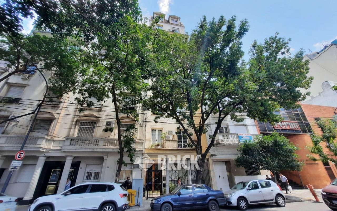 AZCUENAGA al 900 Piso 3 29