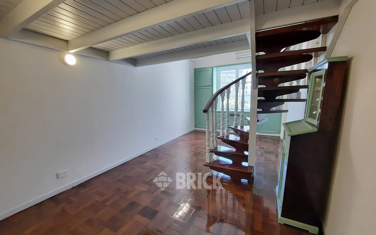 AZCUENAGA al 900 Piso 3 3