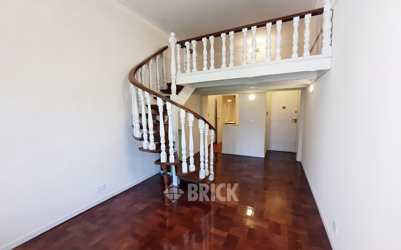 AZCUENAGA al 900 Piso 3 6