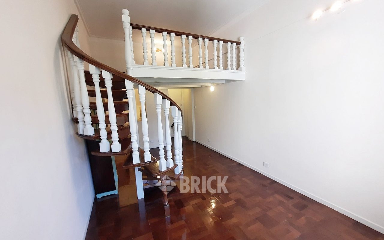 AZCUENAGA al 900 Piso 3 7