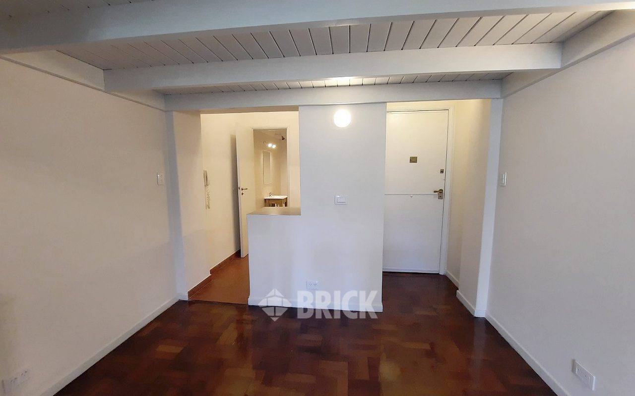 AZCUENAGA al 900 Piso 3 8