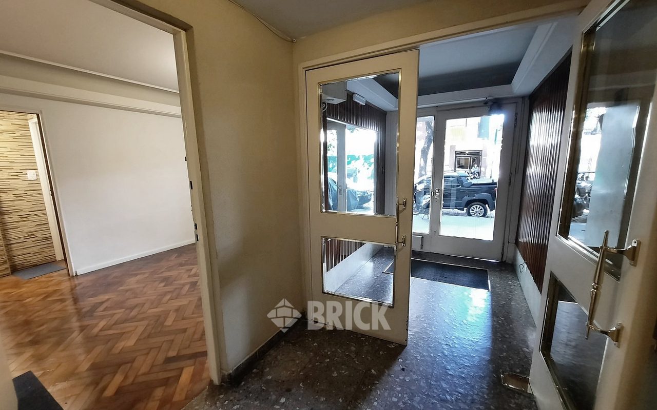 CESPEDES al 3400 Piso PB 21