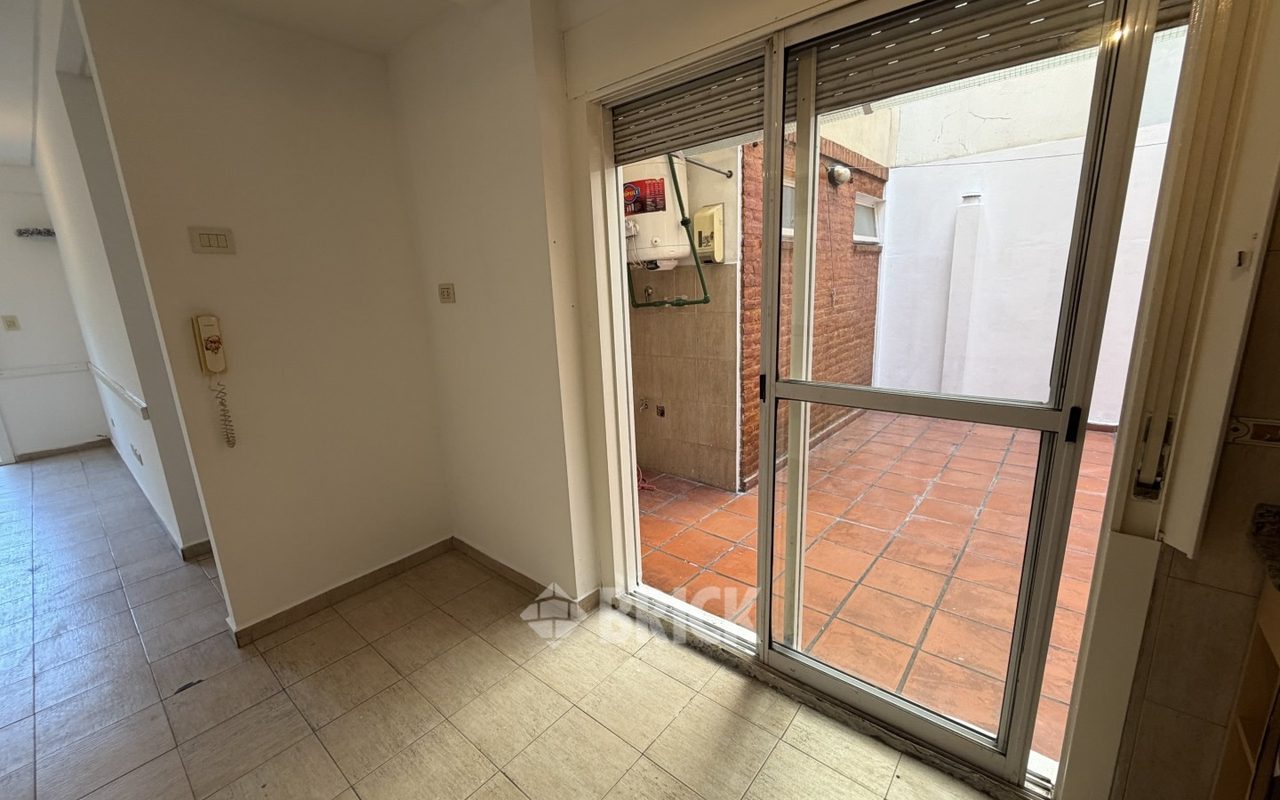 NEWBERY, JORGE, AV. al 3900 Piso 2 12