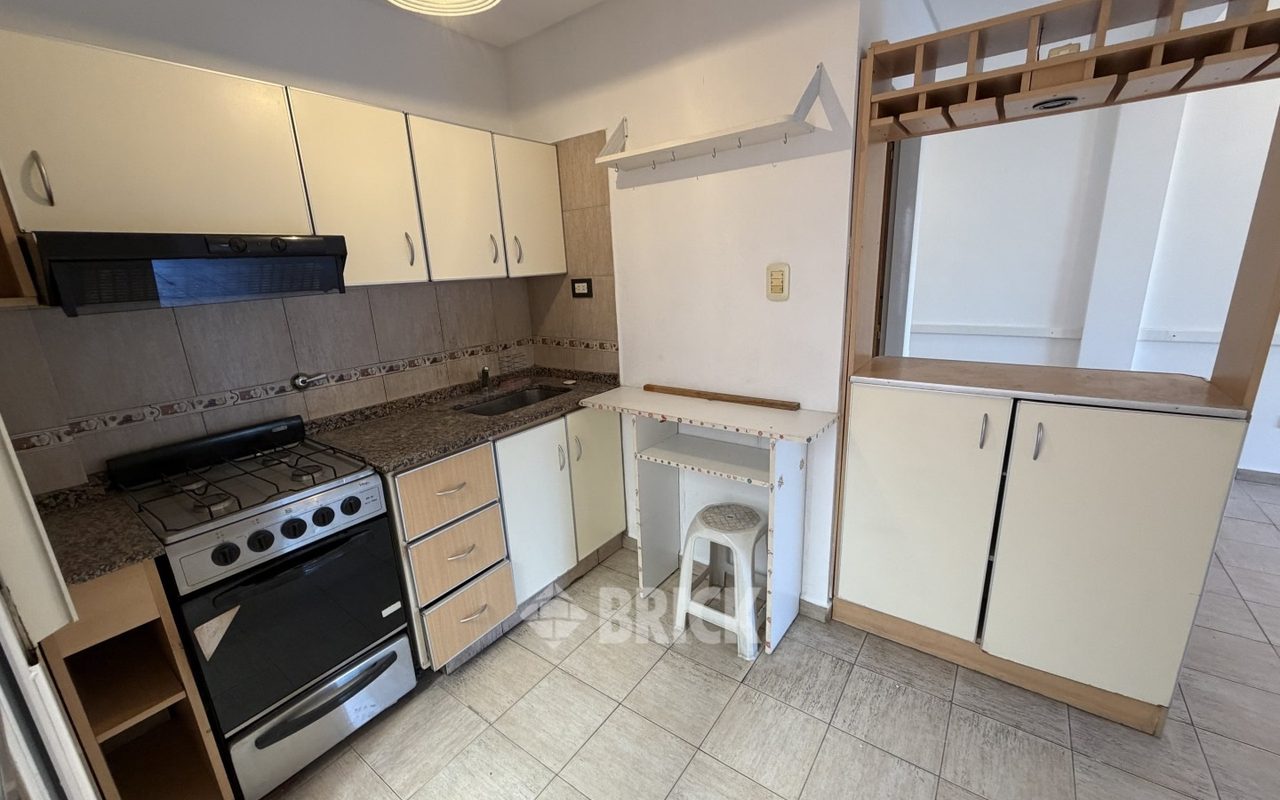 NEWBERY, JORGE, AV. al 3900 Piso 2 13