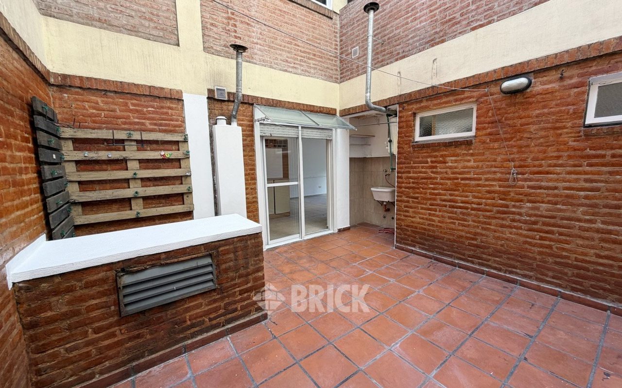 NEWBERY, JORGE, AV. al 3900 Piso 2 16