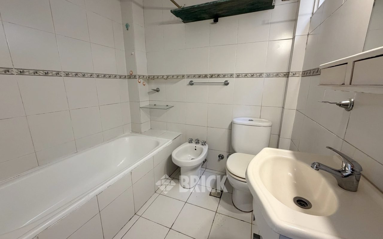 NEWBERY, JORGE, AV. al 3900 Piso 2 22