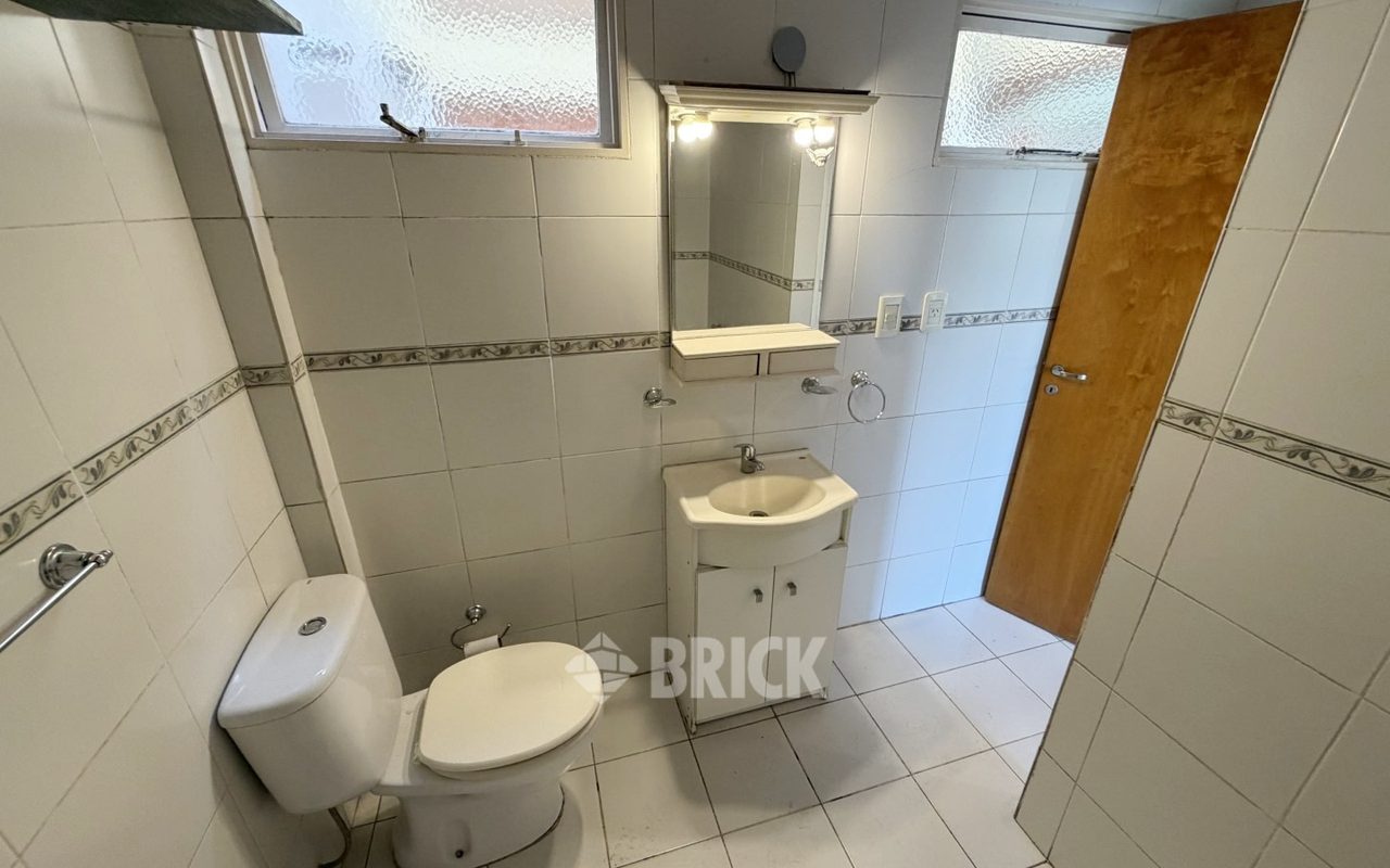 NEWBERY, JORGE, AV. al 3900 Piso 2 24