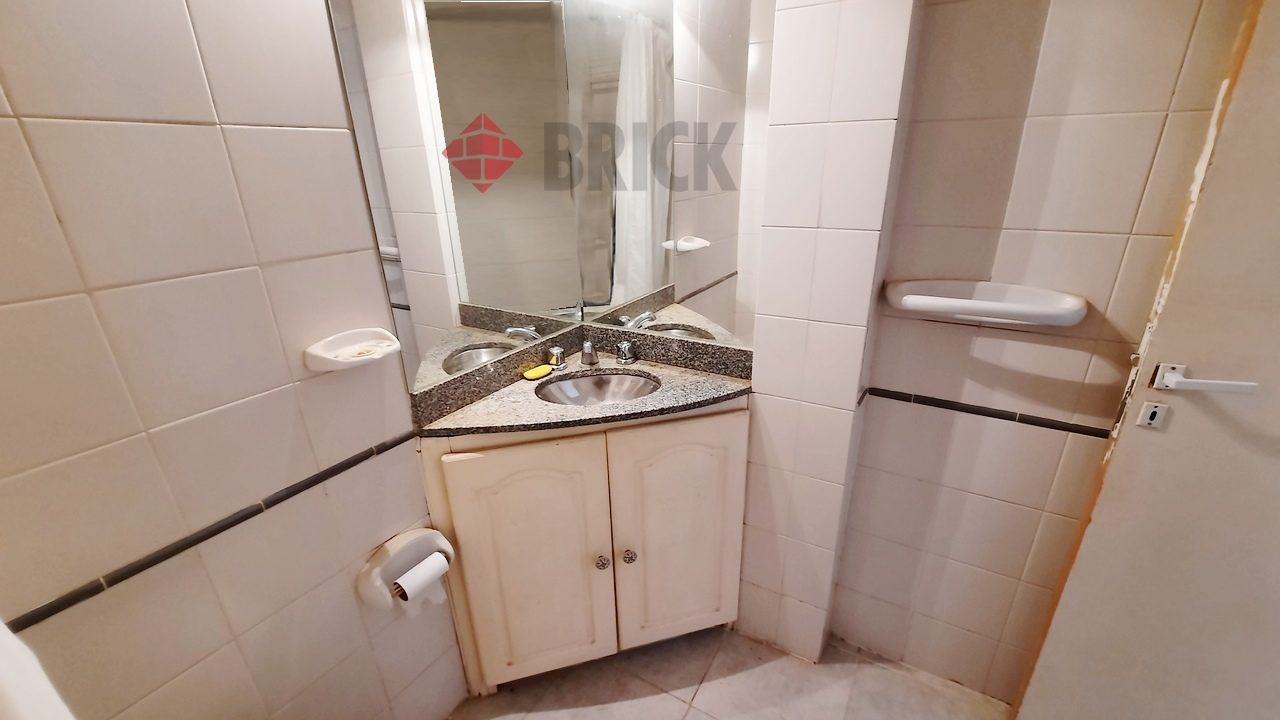 CORRIENTES, AV. al 2300 Piso 13 12