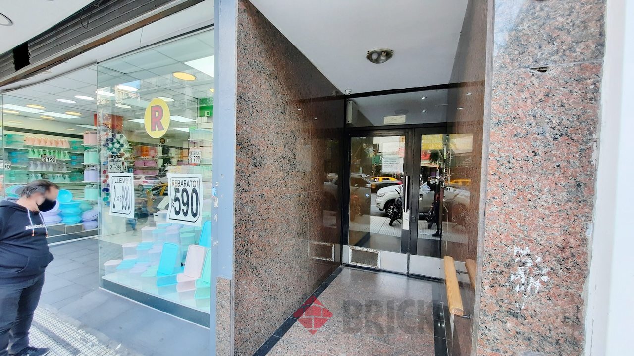 CORRIENTES, AV. al 2300 Piso 13 15