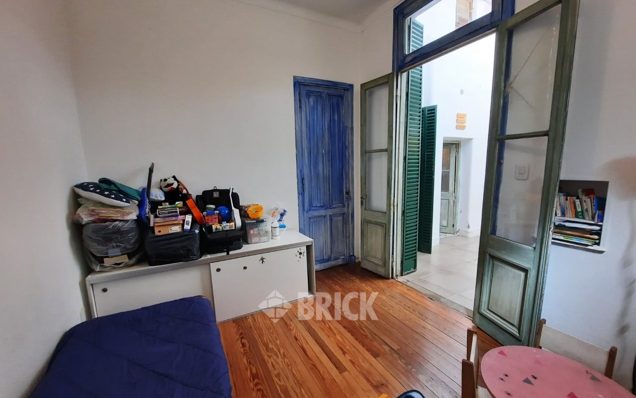 MARTI, JOSE al 400 Piso PB 8