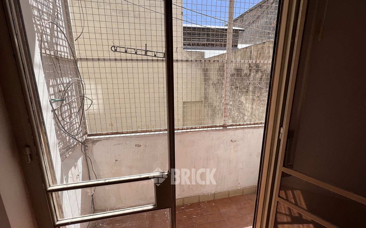 AZCUENAGA al 200 Piso 1 11