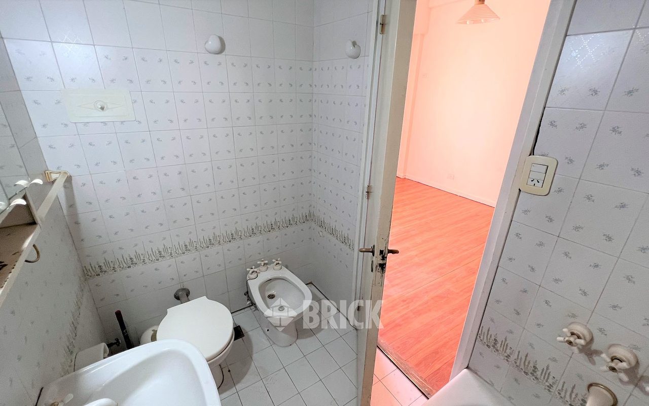 AZCUENAGA al 200 Piso 1 13