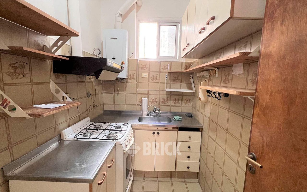 AZCUENAGA al 200 Piso 1 6