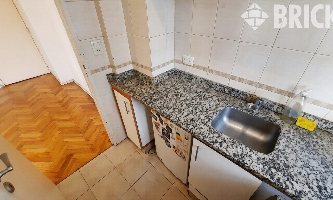 SUIPACHA al 700 Piso 6 16