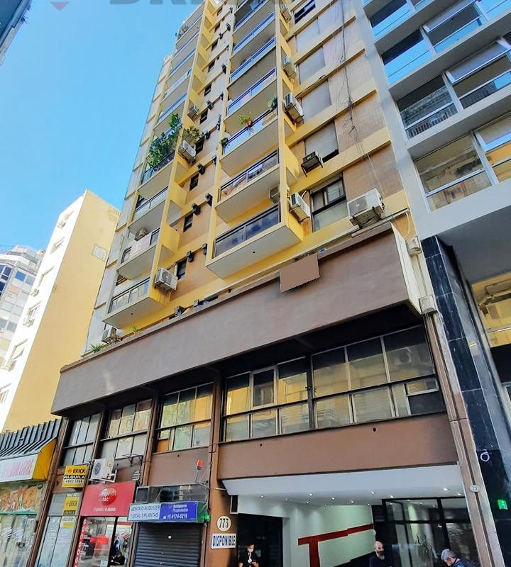 SUIPACHA al 700 Piso 6 22