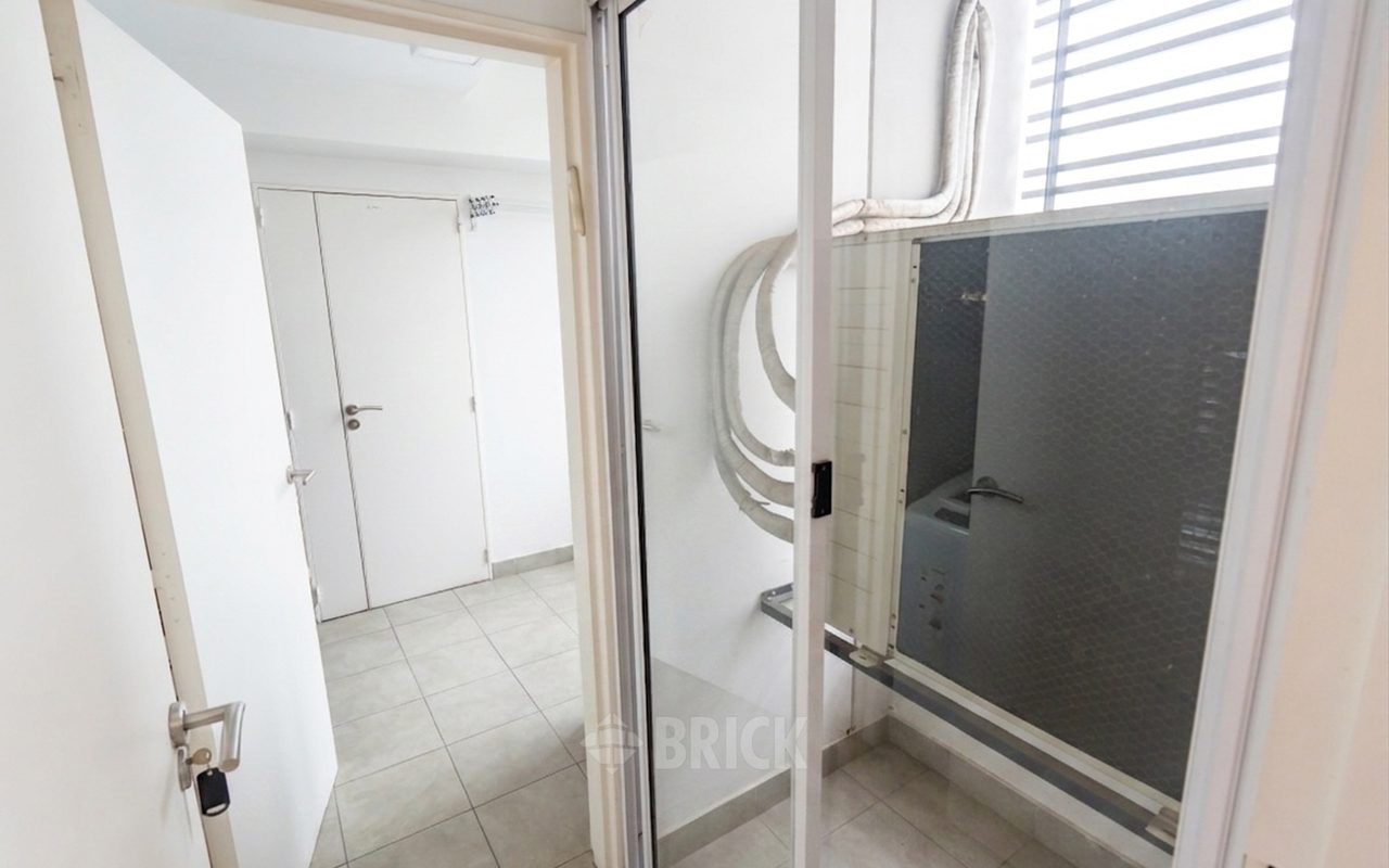 ALVAREZ, DONATO, T. GRAL. al 200 Piso 11 29