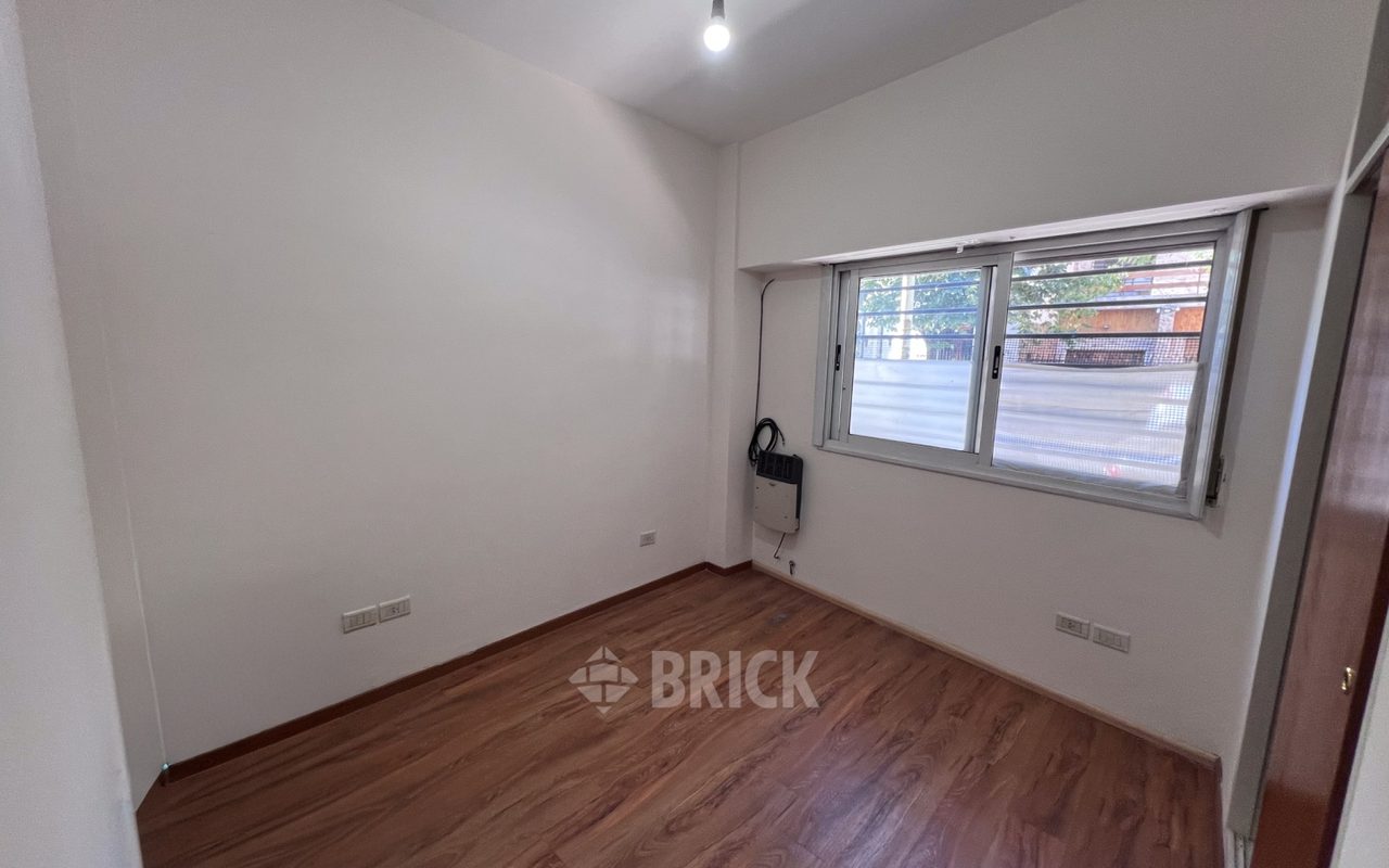 TRELLES, MANUEL al 600 Piso PB 9
