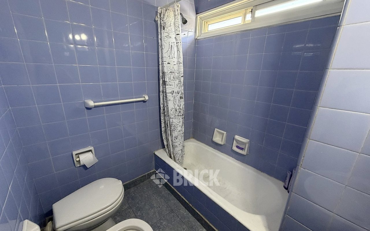 LARREA al 1000 Piso 12 15