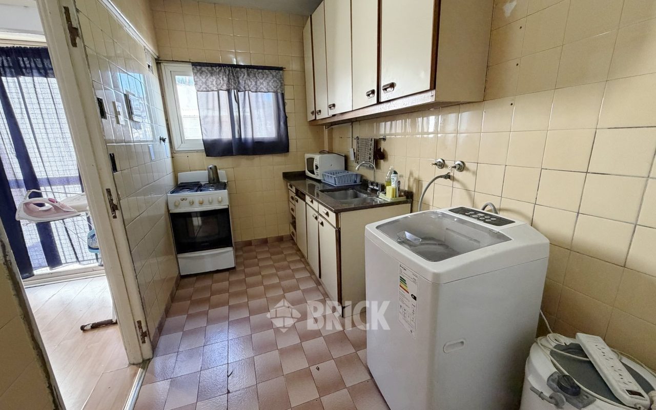 LARREA al 1000 Piso 12 16