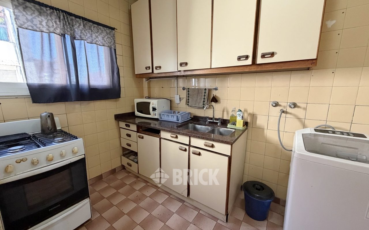 LARREA al 1000 Piso 12 17