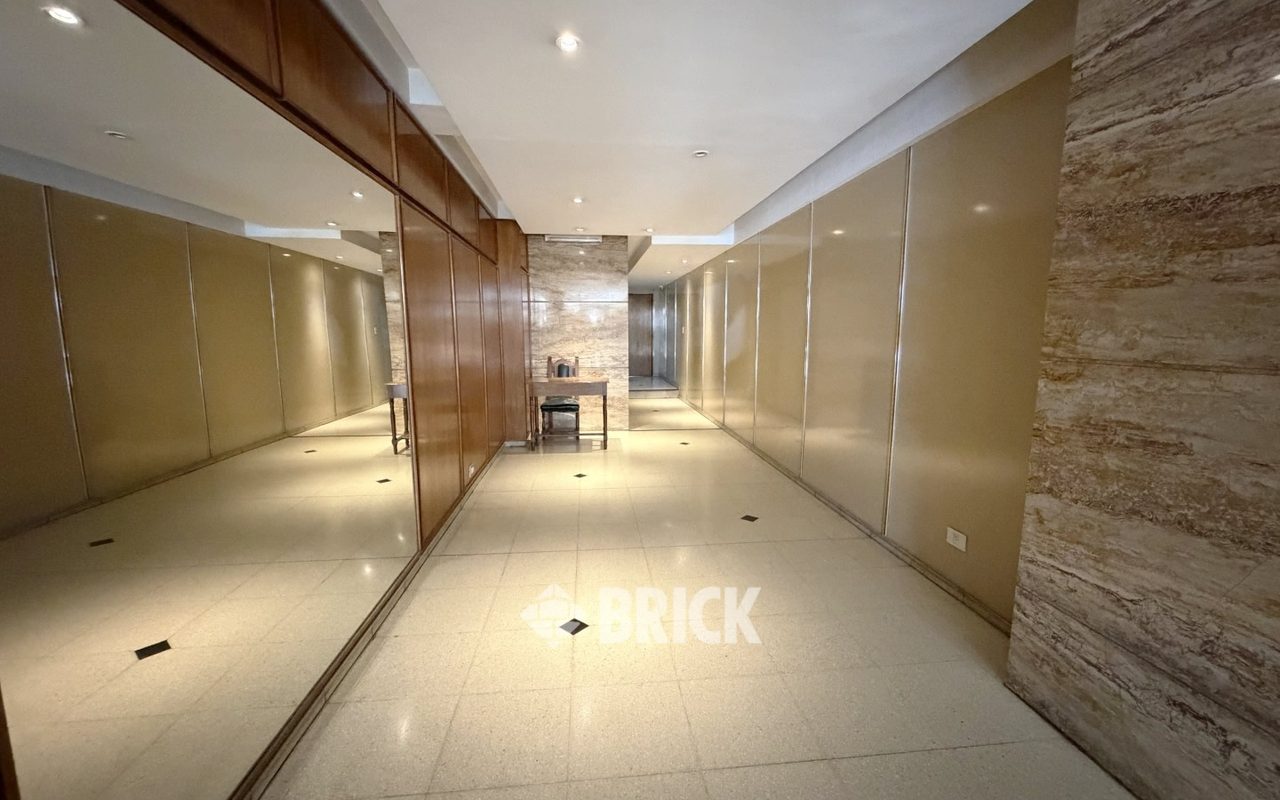 LARREA al 1000 Piso 12 21