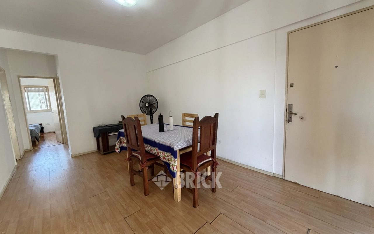 LARREA al 1000 Piso 12 4