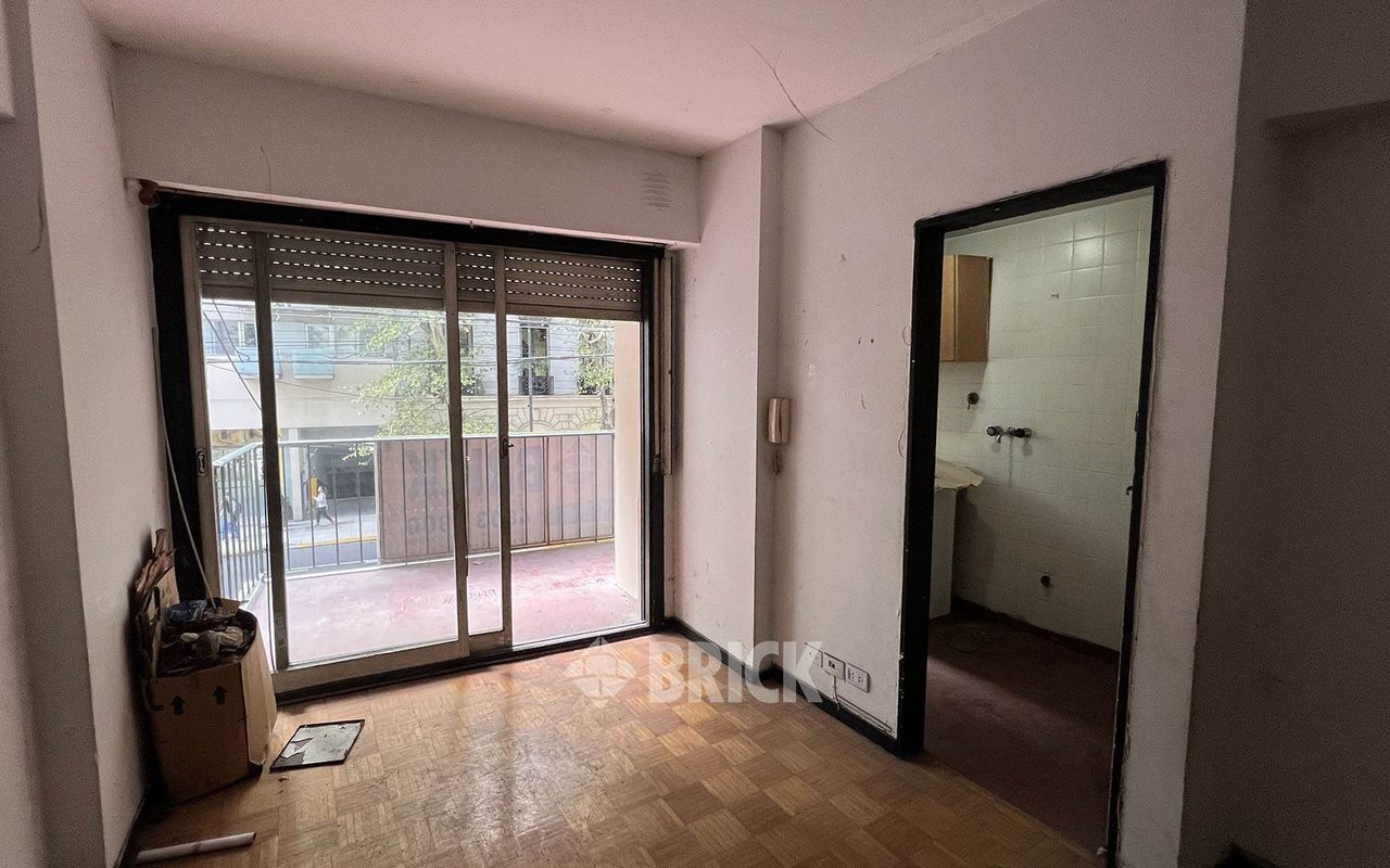 LAS HERAS, AV. al 2100 Piso 1 1