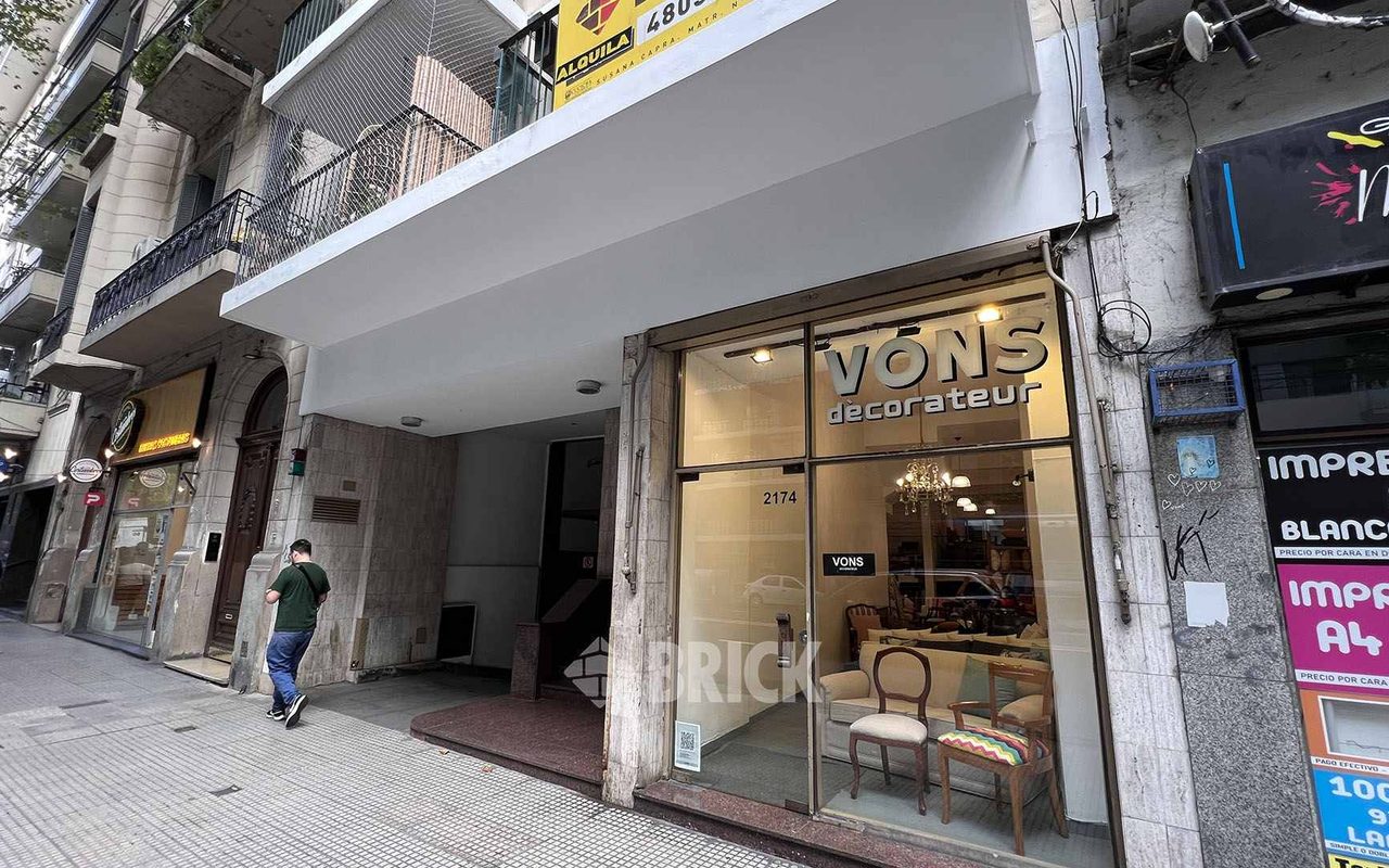 LAS HERAS, AV. al 2100 Piso 1 17