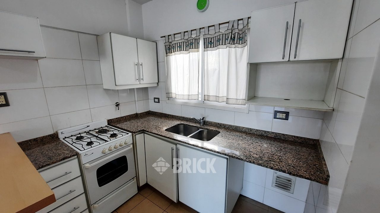 INDEPENDENCIA, AV. al 2500 Piso 7 11