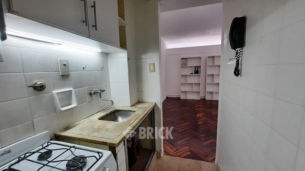 JUJUY, AV. al 500 Piso 9 18