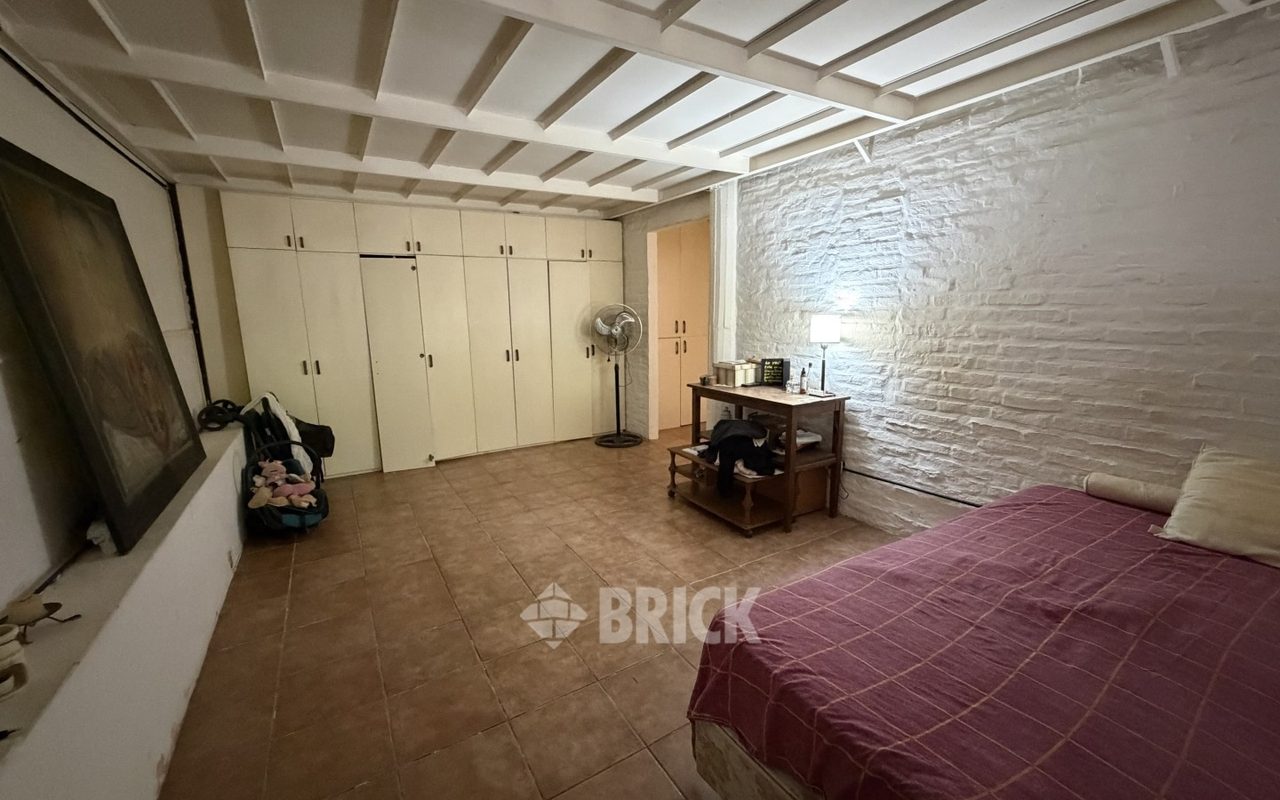 MORENO al 2100 Piso PB 11