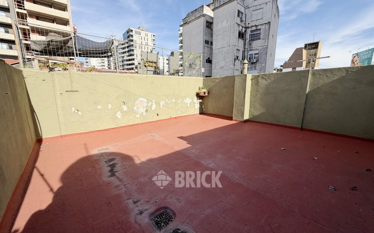 ALVAREZ, JULIAN al 1100 Piso 1 21