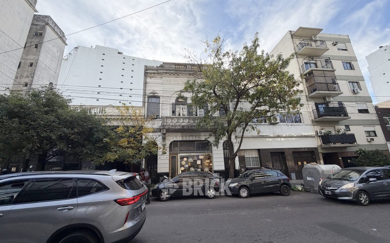 ALVAREZ, JULIAN al 1100 Piso 1 34