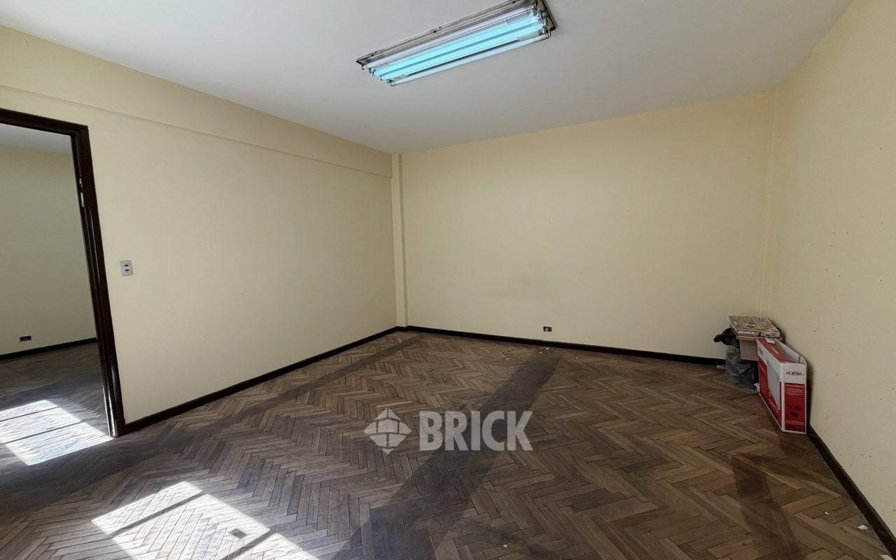 SARMIENTO al 1300 Piso 2 10