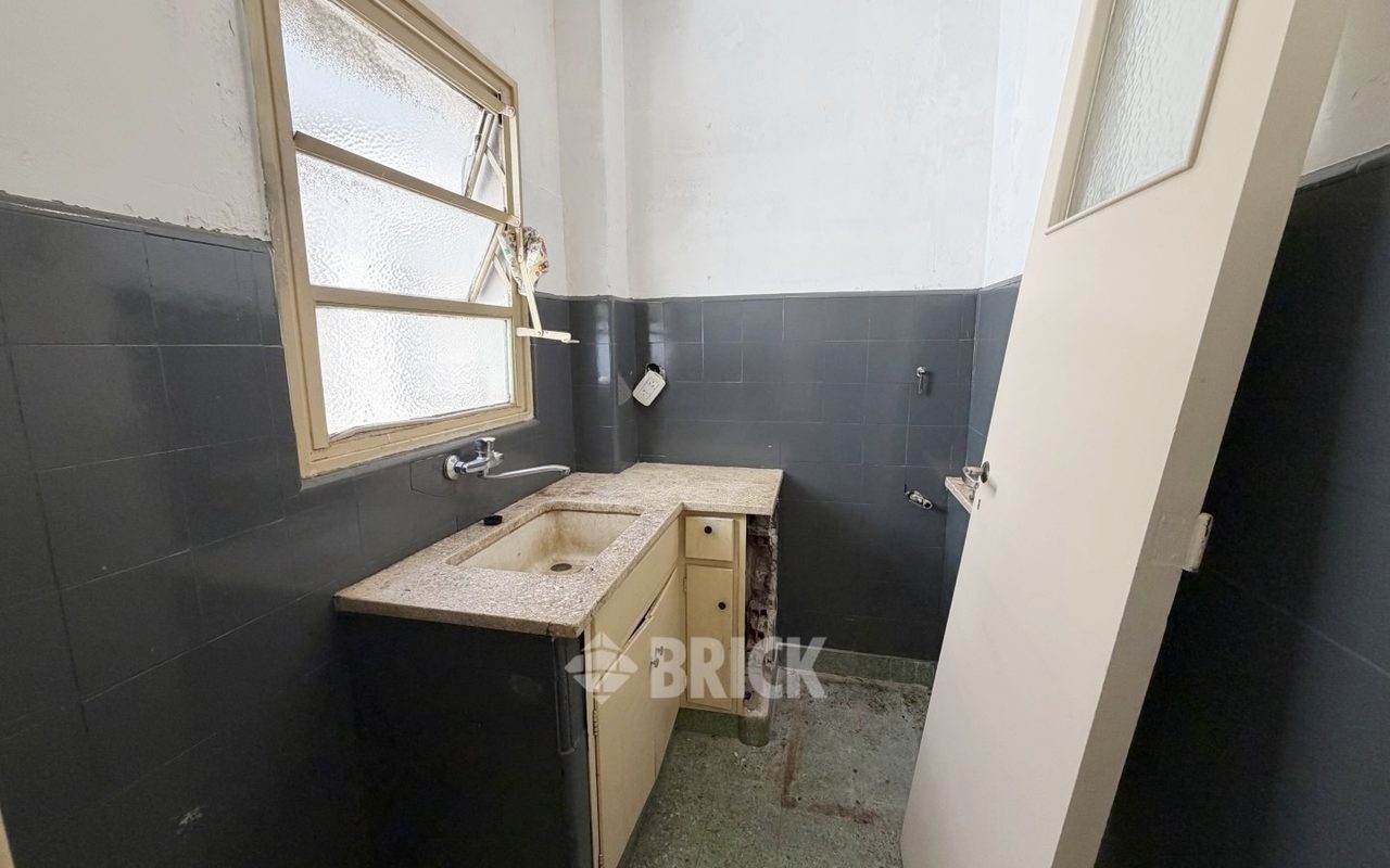 SARMIENTO al 1300 Piso 2 6