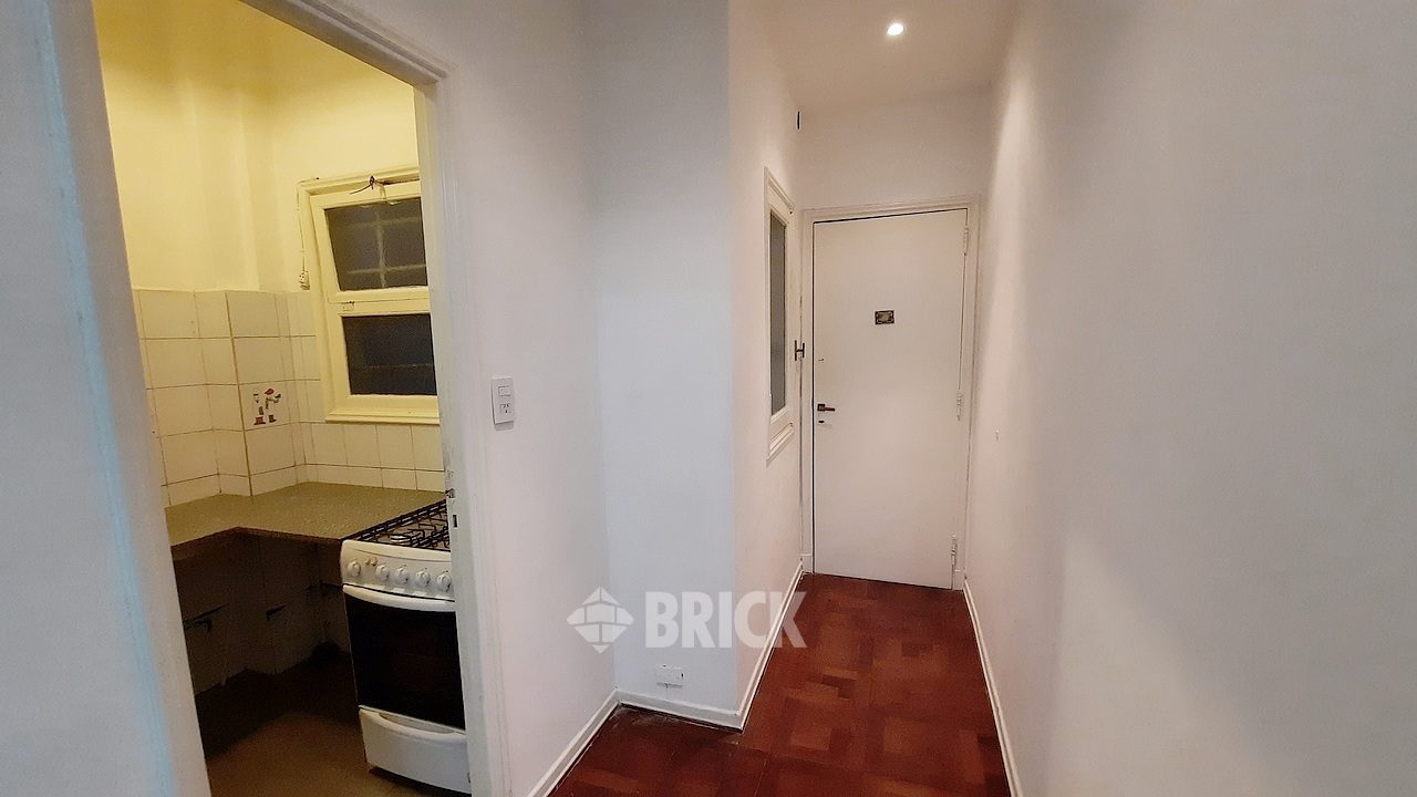 ARENALES al 1100 Piso 1 13