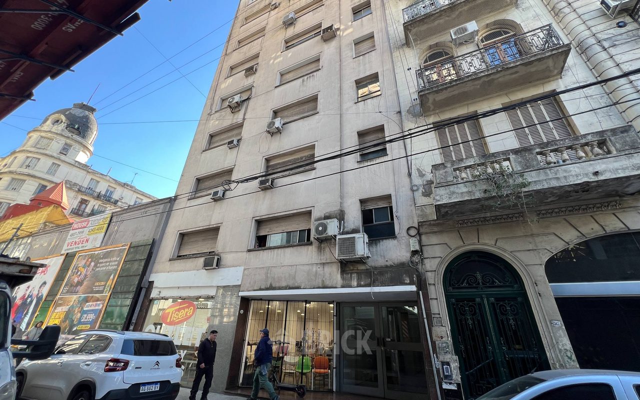 SARMIENTO al 1300 Piso 3 10