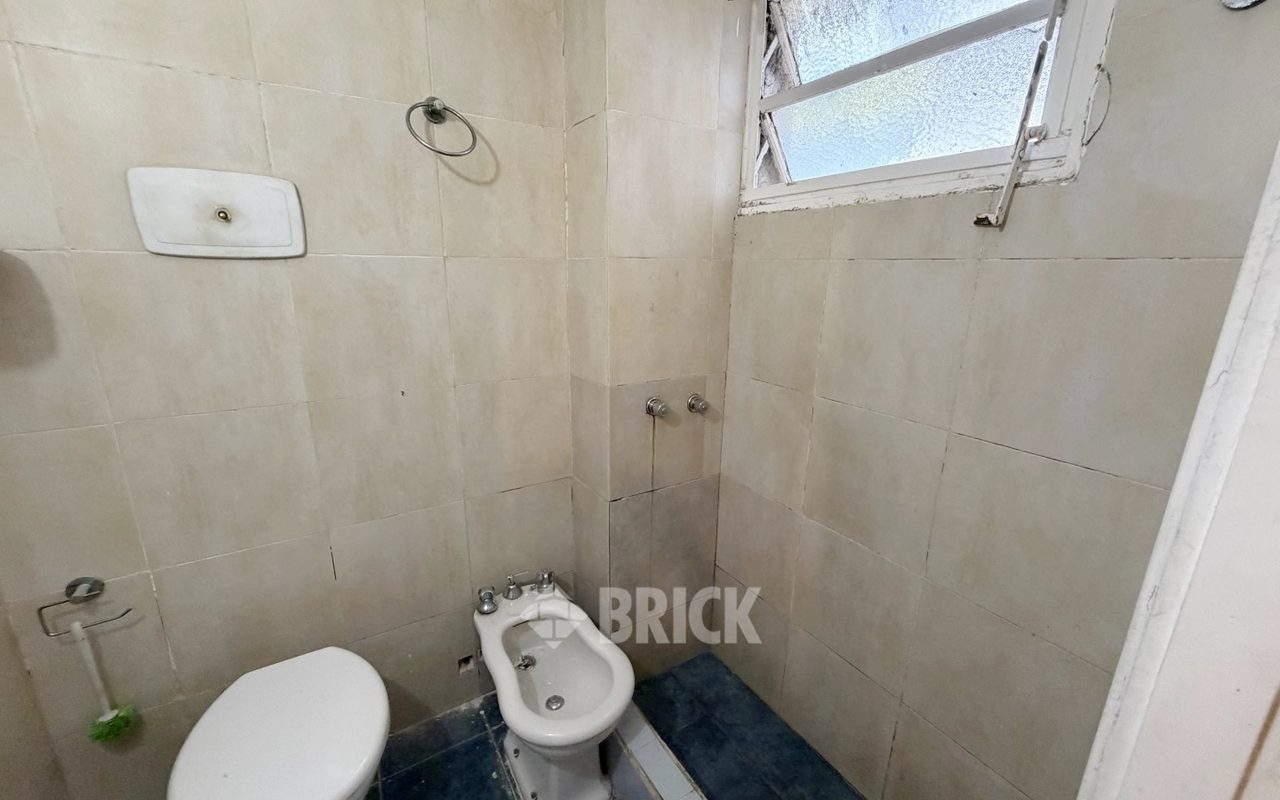 SARMIENTO al 1300 Piso 3 12