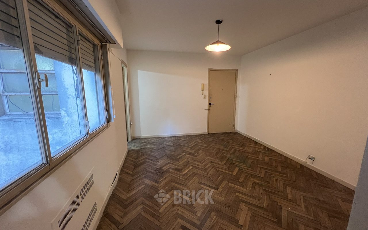 SARMIENTO al 1300 Piso 3 4