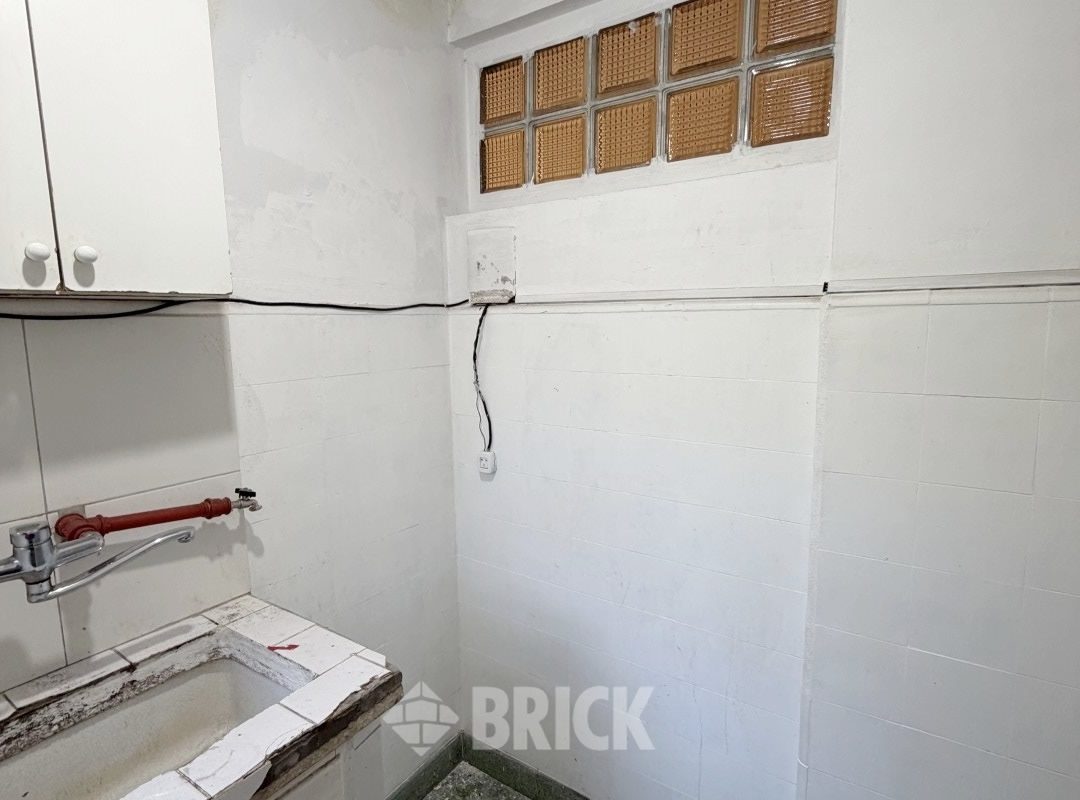 SARMIENTO al 1300 Piso 3 6