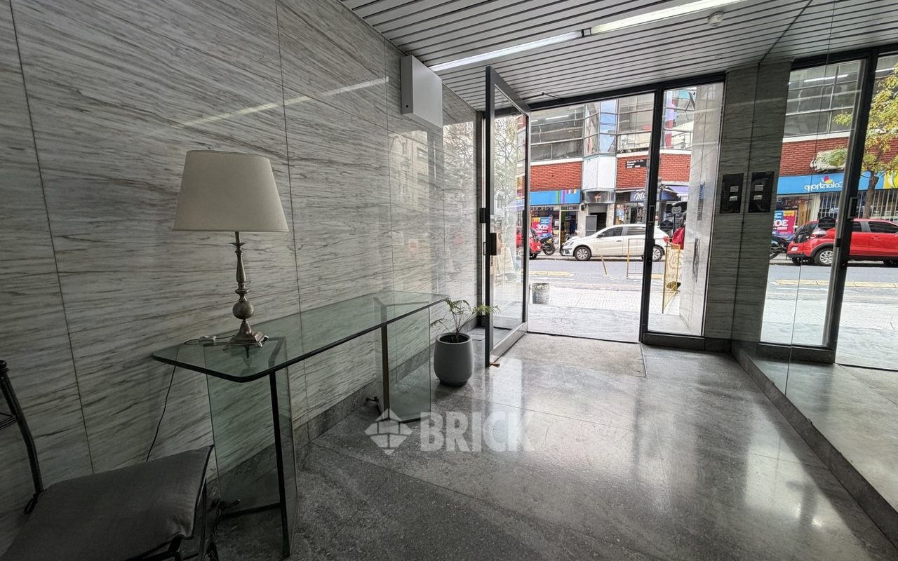 ALVEAR, MARCELO T. DE al 1900 Piso 11 21