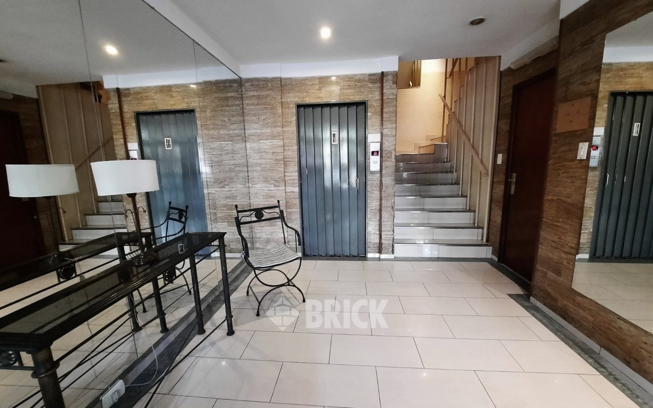 CONDE al 1000 Piso 3 16