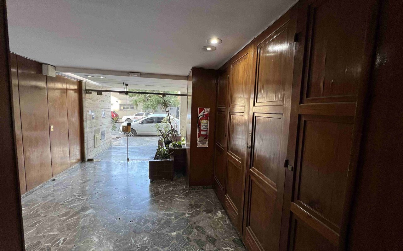 FRANKLIN al 2400 Piso 1 22