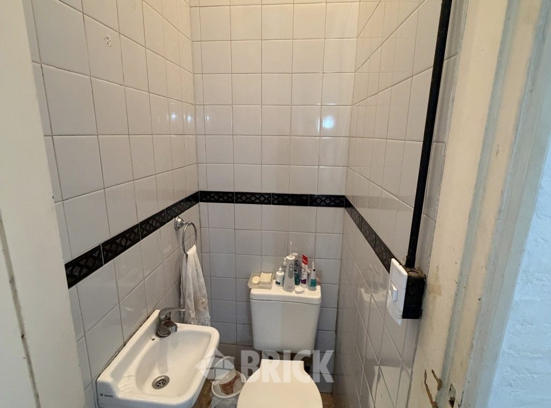 MORENO al 2100 Piso PB 15