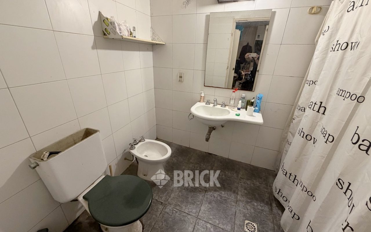 MORENO al 2100 Piso PB 28